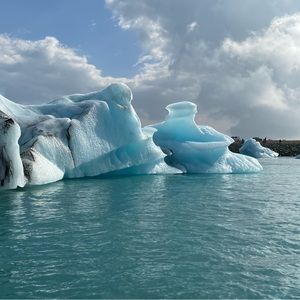 Meet your Posher, Chrissy